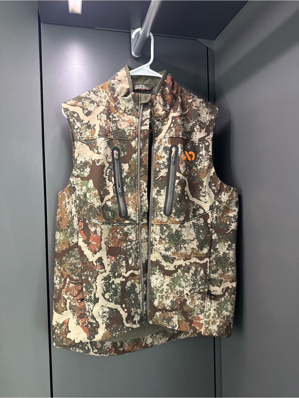 First Lite Men's Camo Hunting Vest - Multicolor Earth Tones